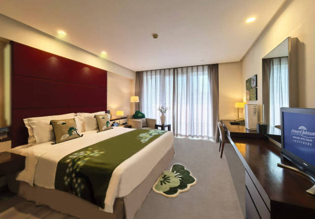 Howard Johnson Parkland Hotel Dalian Over view