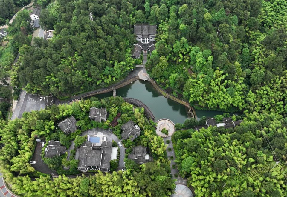 重庆金盆湖别墅度假酒店外景图