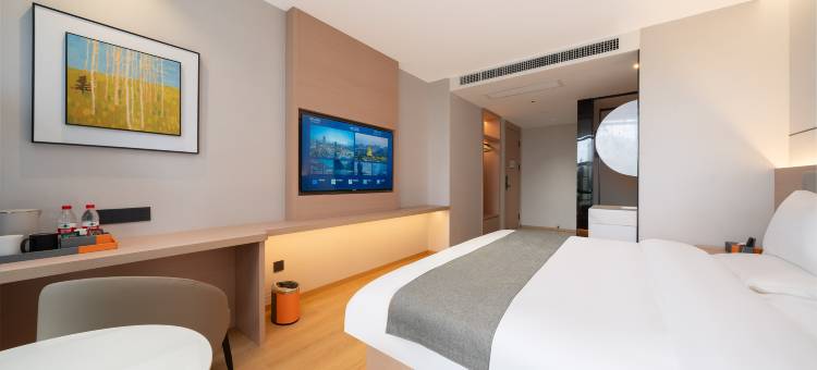 逸云酒店(老城根Gpark景曜门地铁站店)图片