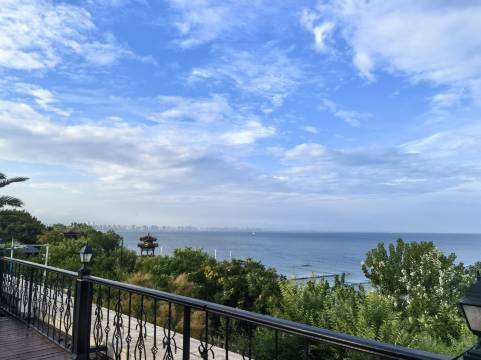 云瑧东山宾馆(北戴河鸽子窝店)图片