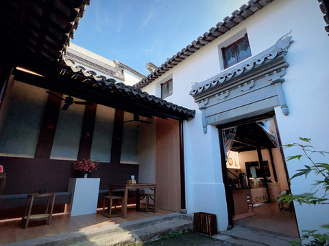 周庄天伦·临河客栈