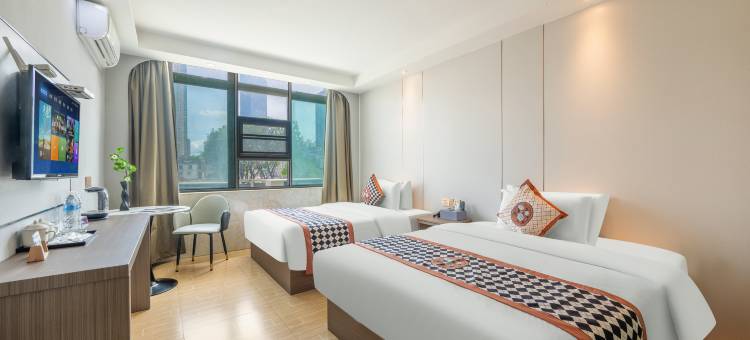 深圳新湖主题酒店(黄贝岭店)图片