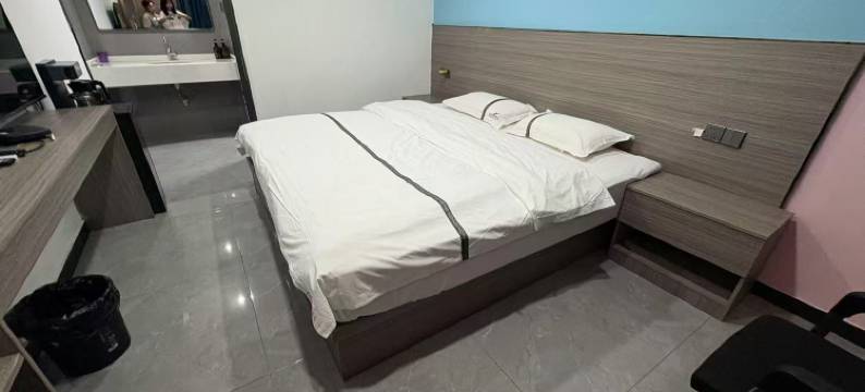 东九商务酒店(顾家店人民政府店)图片