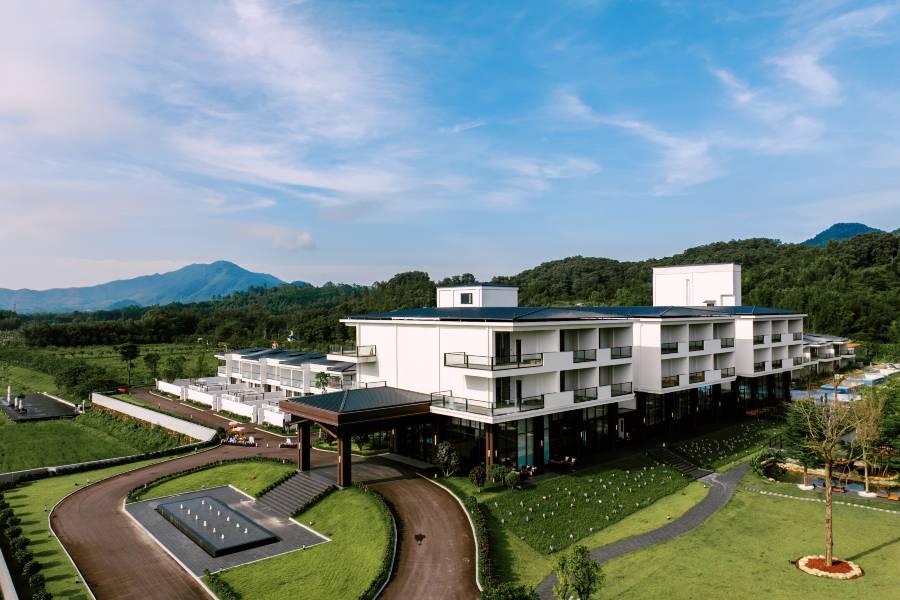 清遠水上雲朵酒店