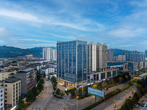 广州久龙酒店(湄潭福源大厦店)