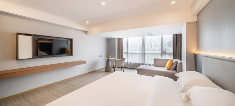 铂顿元世纪酒店(珠海明珠轻轨站店)图片