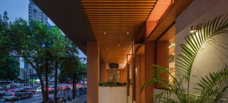 船长五号青年酒店(上海中山公园江苏路地铁站店)图片