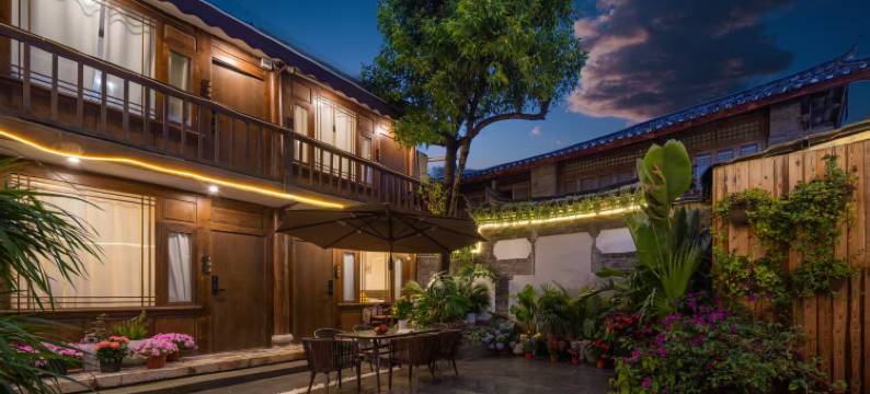 芳华设计师Music美宿(古城忠义市场店)图片