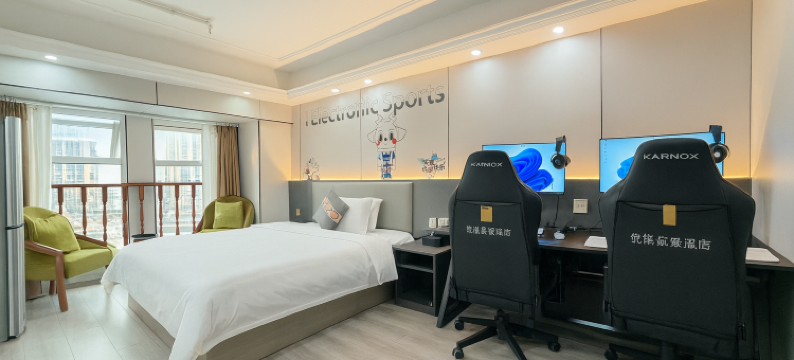 优恩电竞酒店(重庆弹子石国际社区店)图片