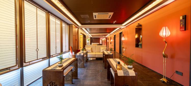 汕头唐韵宋邸酒店(万象城龙眼南路美食街店)图片