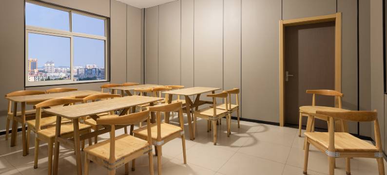 洪湖建设酒店(沿河西路店)图片