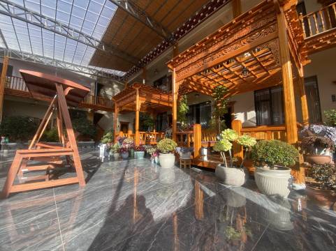 飞来寺梅里林卡精品民宿