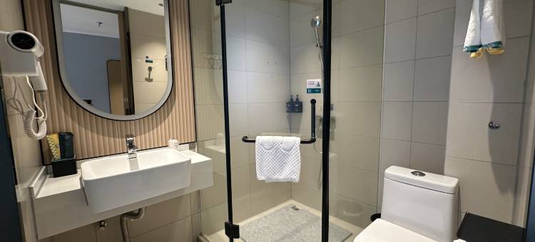 TK 星途电竞酒店(广东石油化工学院官渡校区店)图片