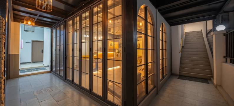 上海半月里国际青年旅社(陆家嘴浦东南路地铁站店)图片