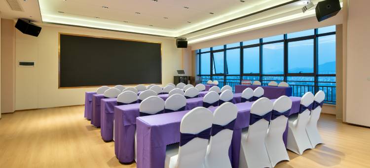 麗枫酒店(九江体育中心八里湖店)图片