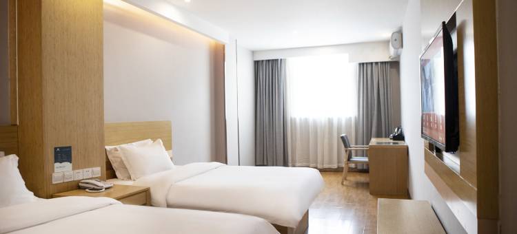 海纳百川酒店(利辛七彩世界购物广场店)图片