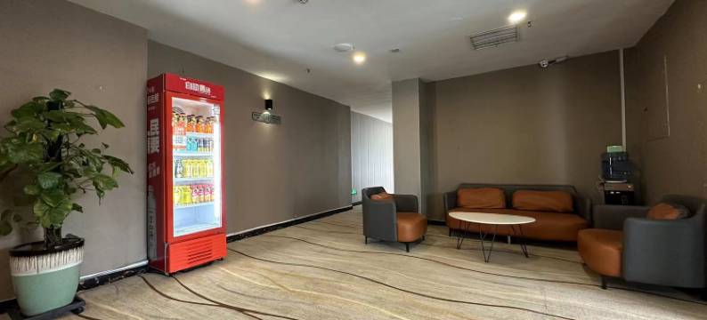 铂曼酒店(岚山区政府一中店)图片
