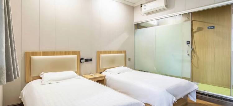 易佰良品酒店(武陟红旗路兴华家电店)图片