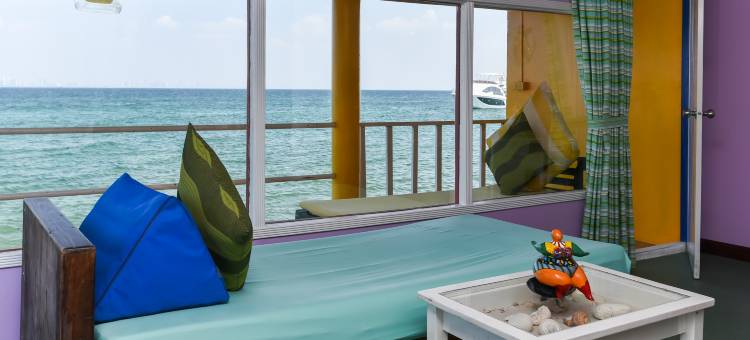 格兰岛拉瑞纳度假酒店(Lareena Resort Koh Larn Pattaya)图片