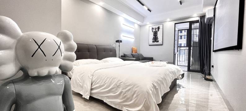 寻光轻奢公寓(南宁动物园地铁站店)图片