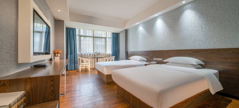 美凯时尚酒店(朝阳广场火车站店)图片