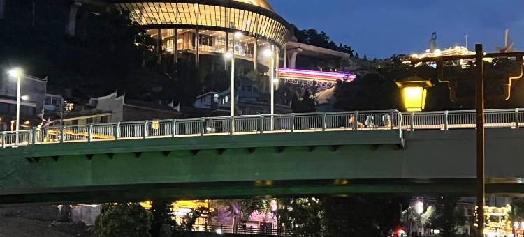 凤凰听江酒店图片