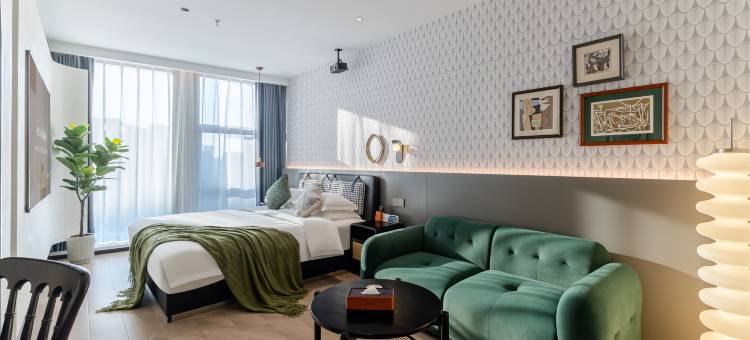 丽斯未来酒店(政务区天鹅湖万达店)图片