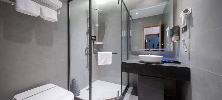 网鱼电竞酒店(天津之眼中山路地铁站店)图片