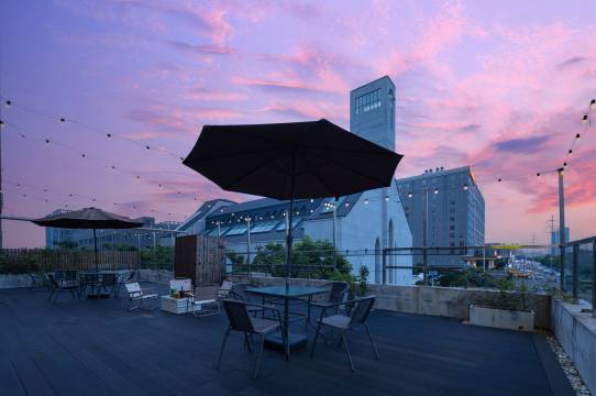 金泰商务酒店(武汉江夏大学城湖北经济学院店)图片