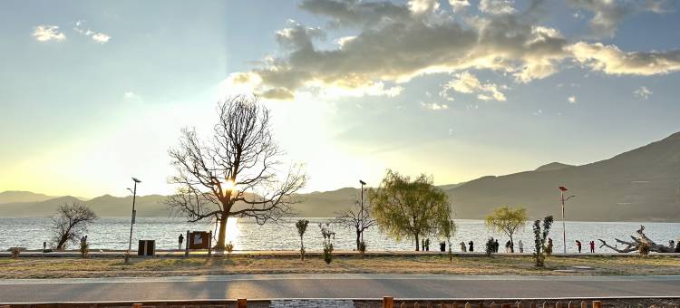 泸沽湖云旅观湖客栈(大洛水码头店)图片