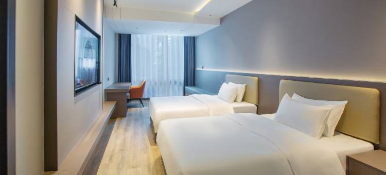 丽城·轻居酒店(广元高铁站图腾广场店)图片