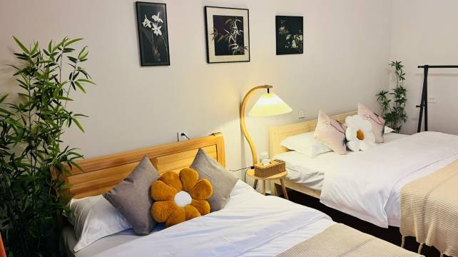 石泉春山居民宿(汉江石泉古城景区店)