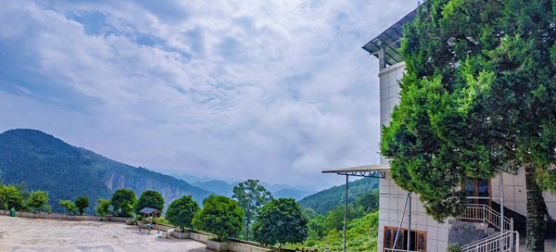 鸡公岭刘家大院图片