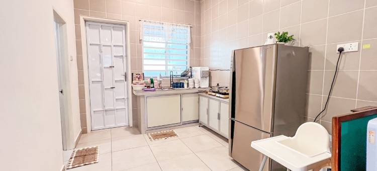 位于碧兰璋的4卧室独栋房屋-200平方米|带3个独立浴室(Golden Sweet Home @ CH Golden Hills (Night Market) - 2 Storey Terrace House)图片