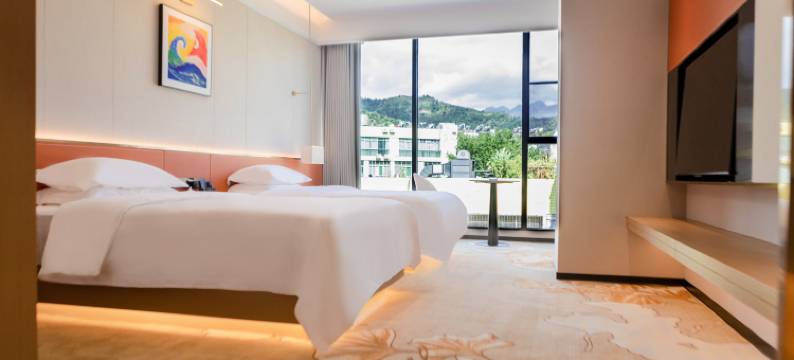 米易尚忆酒店图片