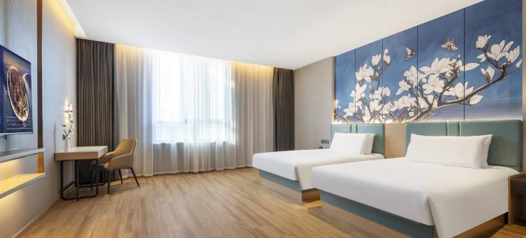 白玉兰酒店(邹平国际商贸城店)图片