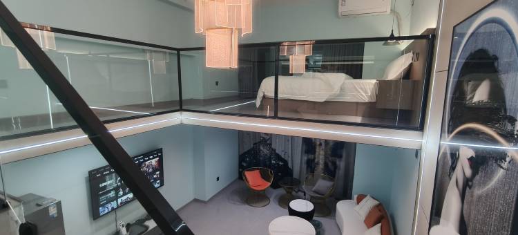 拾光美宿(防城港湖南大厦自贸中心店)图片