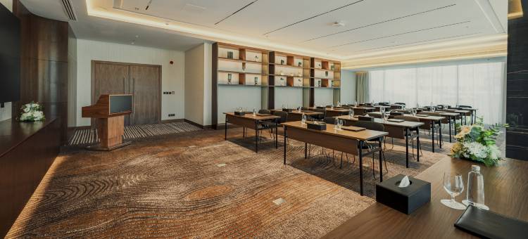 千禧阿尔马萨酒店(Millennium Al Masar Hotel)图片