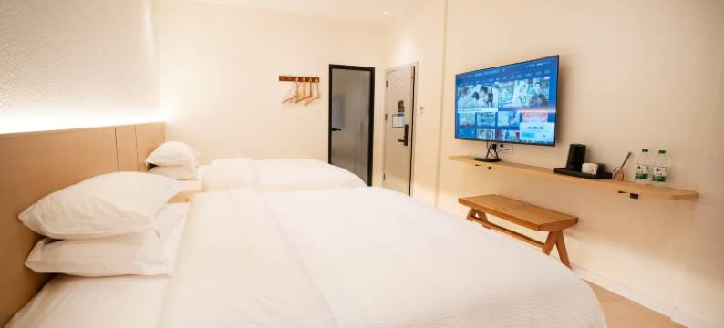 张家界麓隐山居民宿(七十二奇楼高铁西站店)图片