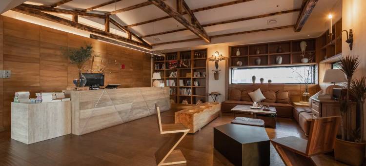 山禾里·侘寂美学民宿(万象城龙眼南路美食街店)图片