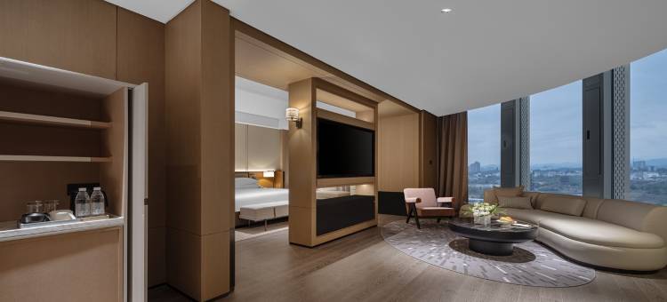 万固雷迪森广场酒店图片