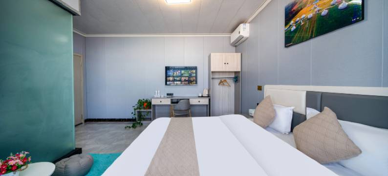 丽坤之家客栈(特克斯八卦城店)图片