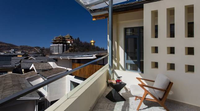 半渡·供氧Holiday Villa设计师奢享度假民宿(独克宗古城店)图片