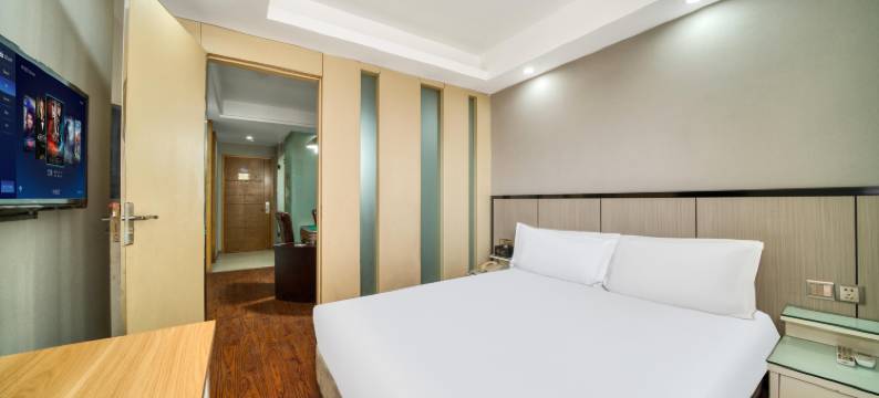 云曼澳米来酒店(国际塑料城店)图片