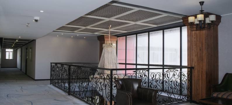 屋顶花苑酒店图片