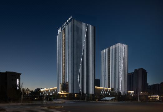 乌鲁木齐高铁站万达颐华酒店外景图