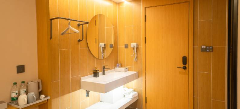 太原艺枫轻奢酒店(康宁街万马仕商城店)图片