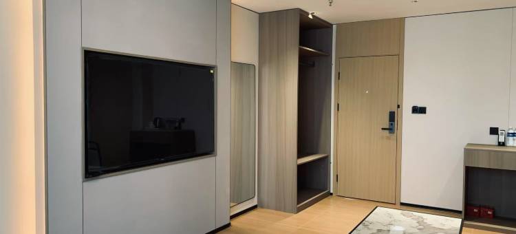 承德凤凰酒店(鹰手营子站店)图片