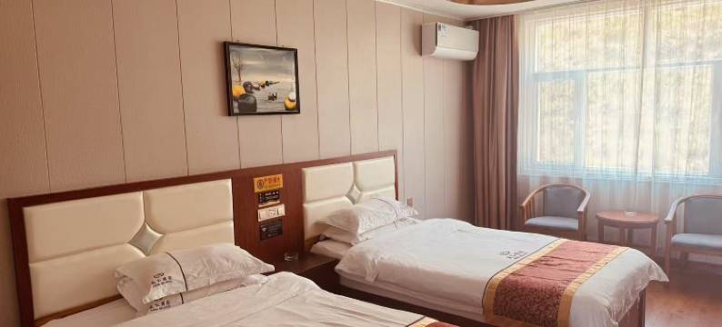 尖扎众仁酒店图片