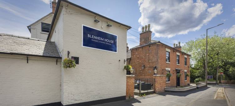 OYO 布伦海姆之家(OYO Blenheim House)图片